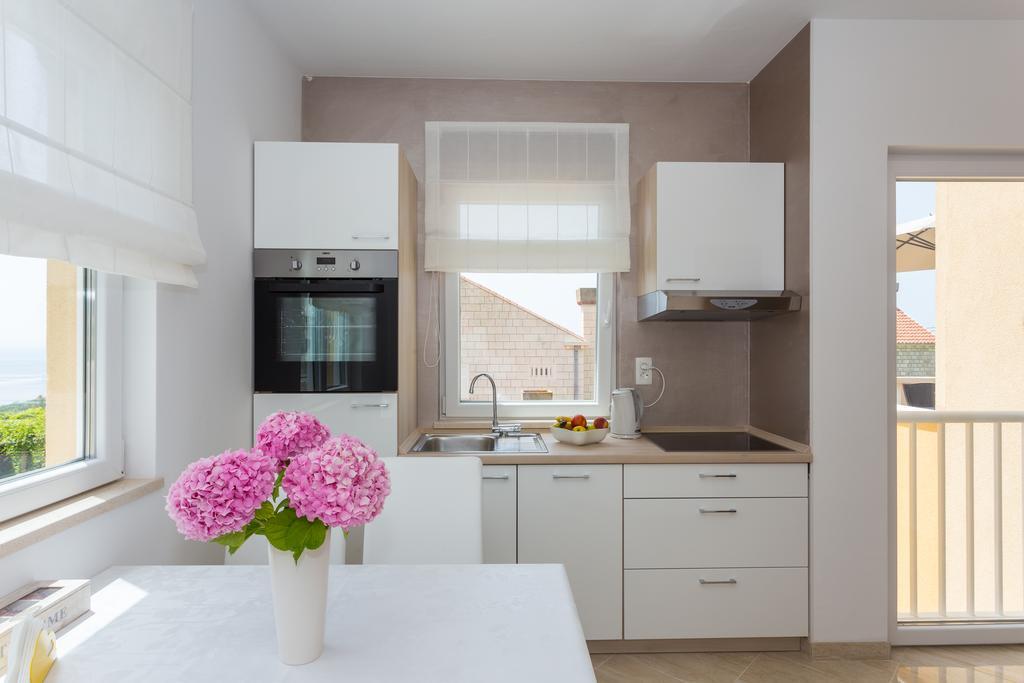 Apartment & Room Ladisic Orasac Buitenkant foto