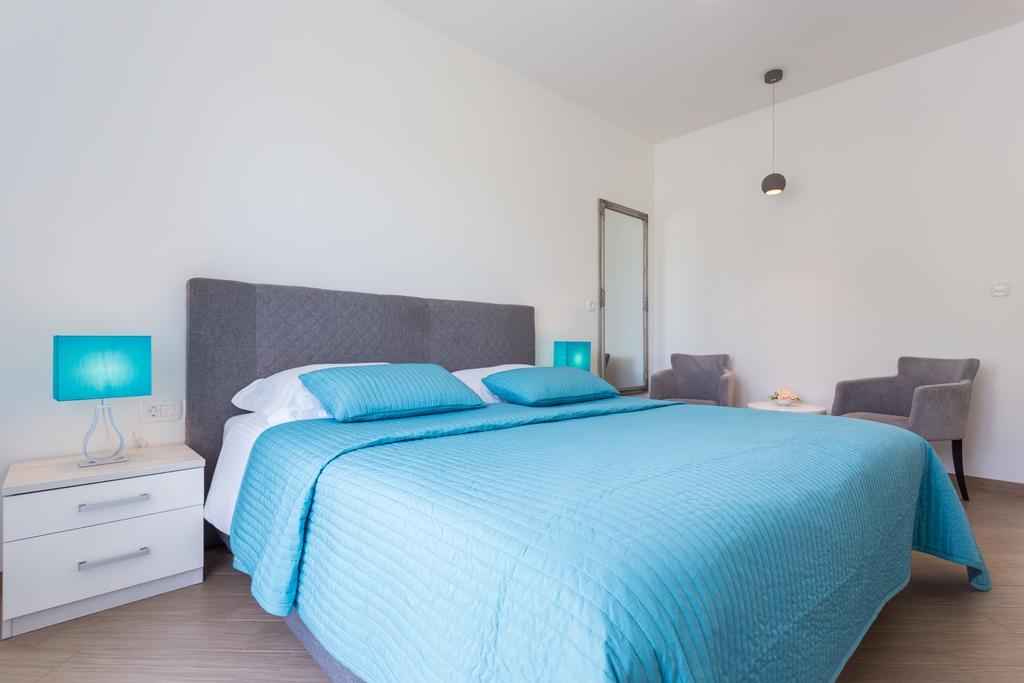 Apartment & Room Ladisic Orasac Buitenkant foto