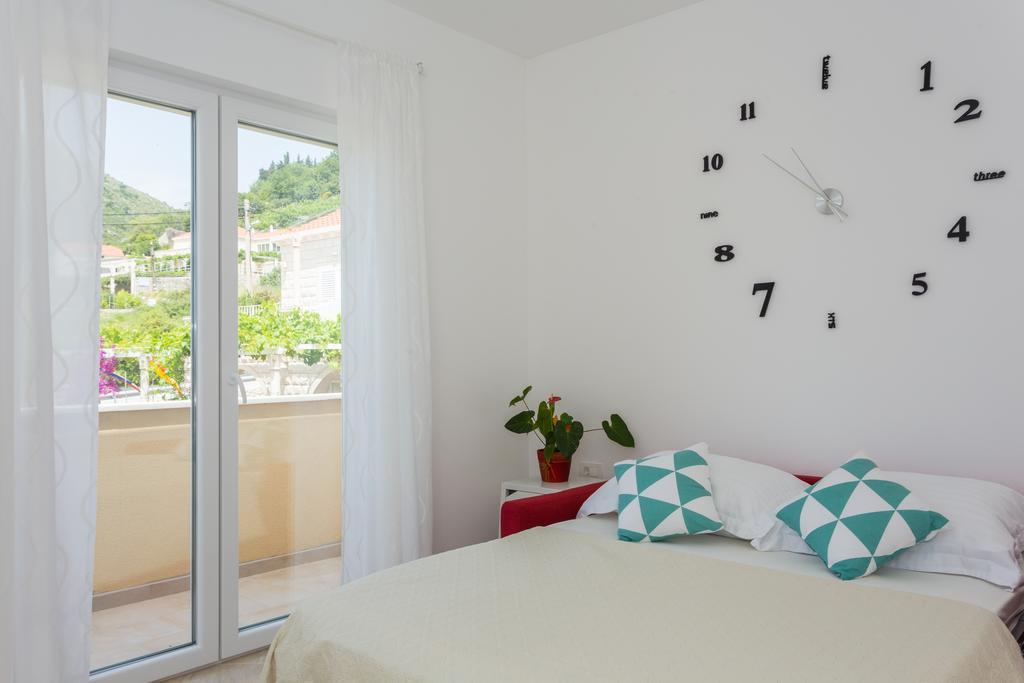 Apartment & Room Ladisic Orasac Buitenkant foto