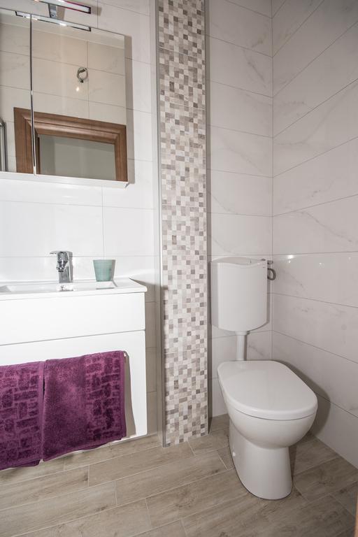 Apartment & Room Ladisic Orasac Buitenkant foto