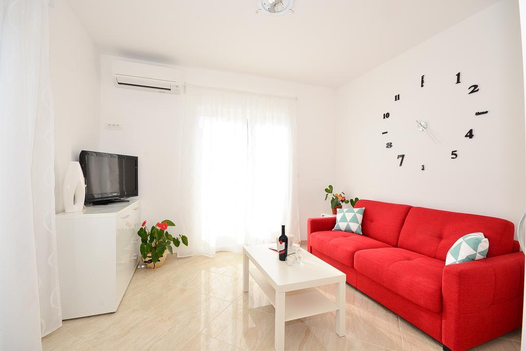 Apartment & Room Ladisic Orasac Buitenkant foto