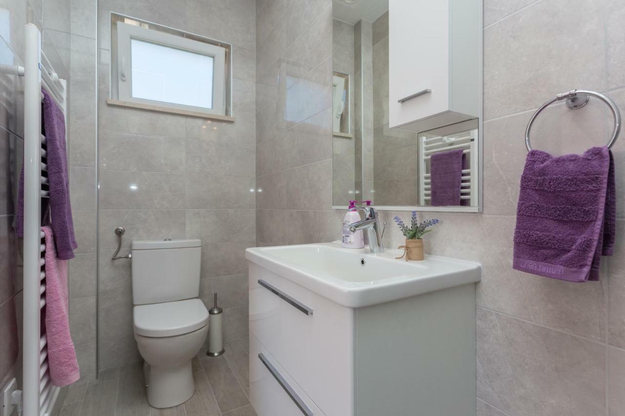 Apartment & Room Ladisic Orasac Buitenkant foto